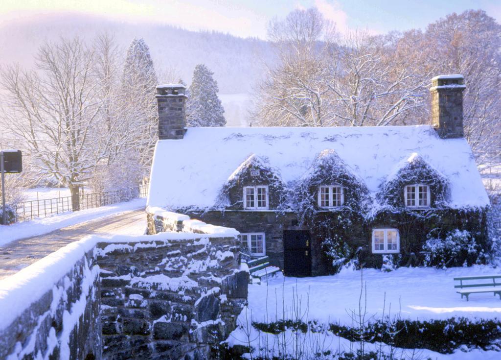 The Eagles Hotel Llanrwst Eksteriør billede