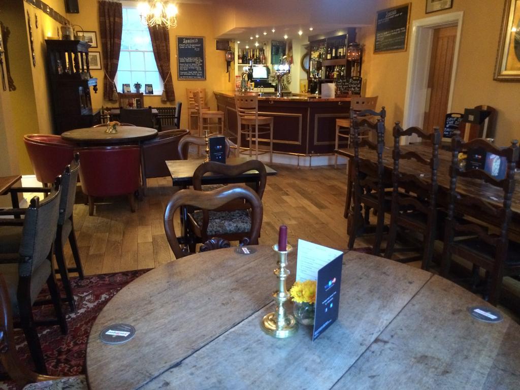 The Eagles Hotel Llanrwst Eksteriør billede