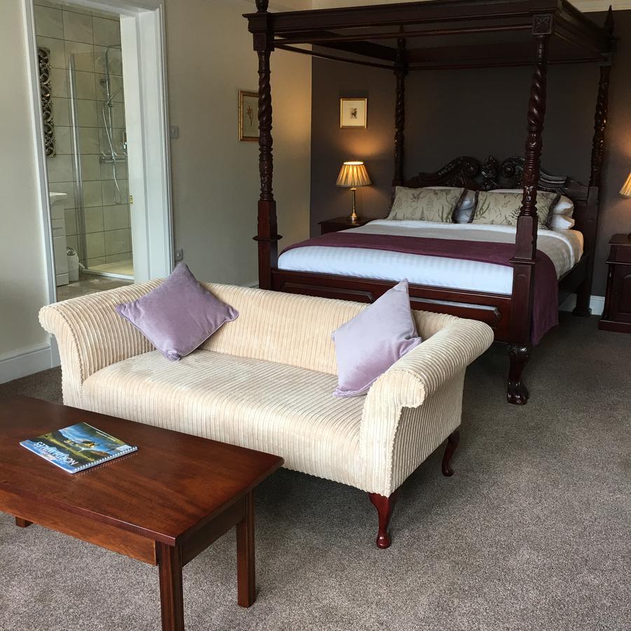 The Eagles Hotel Llanrwst Eksteriør billede
